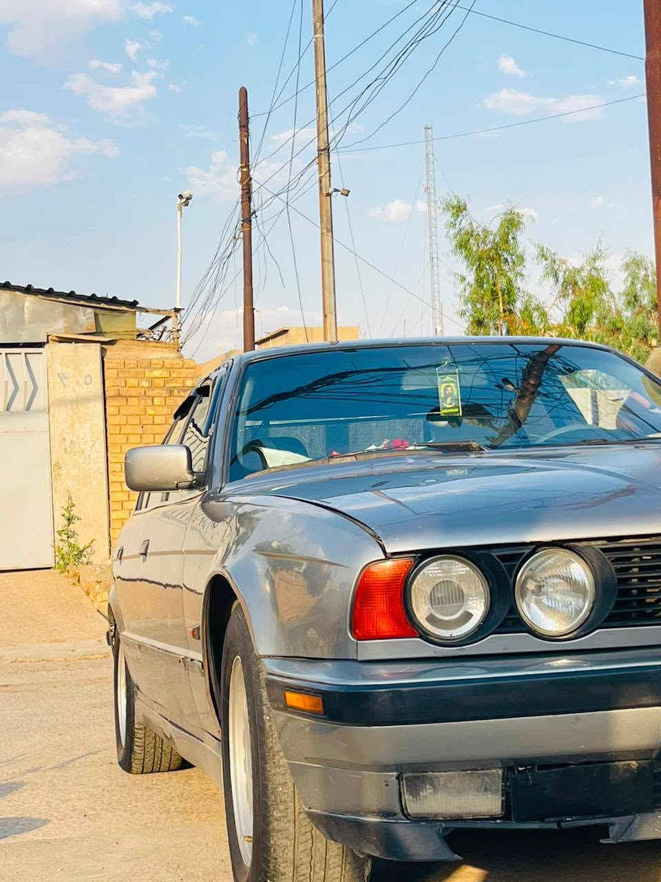سلام عليكم بي ام موديل 1991 للبيع 535فل مكينه وكير شرط توماتيك  رقم انكليزي نينوى بسمي سنويه 31 هزه جديده تبريد شغال مصبوغه جماليه
***********
***********

