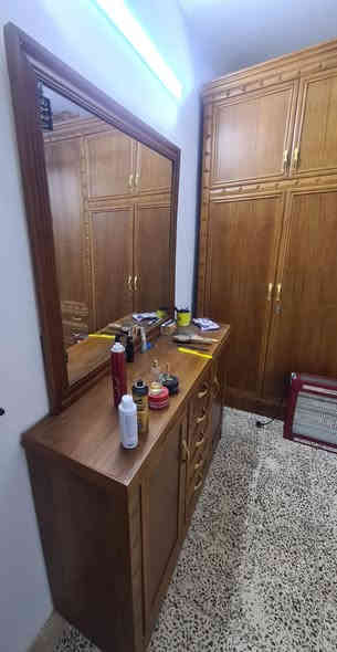 غرفة نوم كاملة مع ملحقاتها جديده بدون شخط شغل عراقي درجة أولى السعر الاتصال على *********** محافظة بغداد
شارع فلسطين
