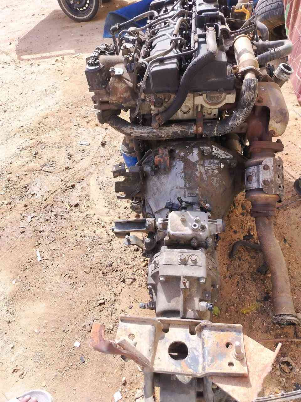 سلام وعليكم مكينة وكير 3000 مسكر كمله هيه وتفرعته وقله وضفيراته رقم *********** سعر 17 ابيه مجال
