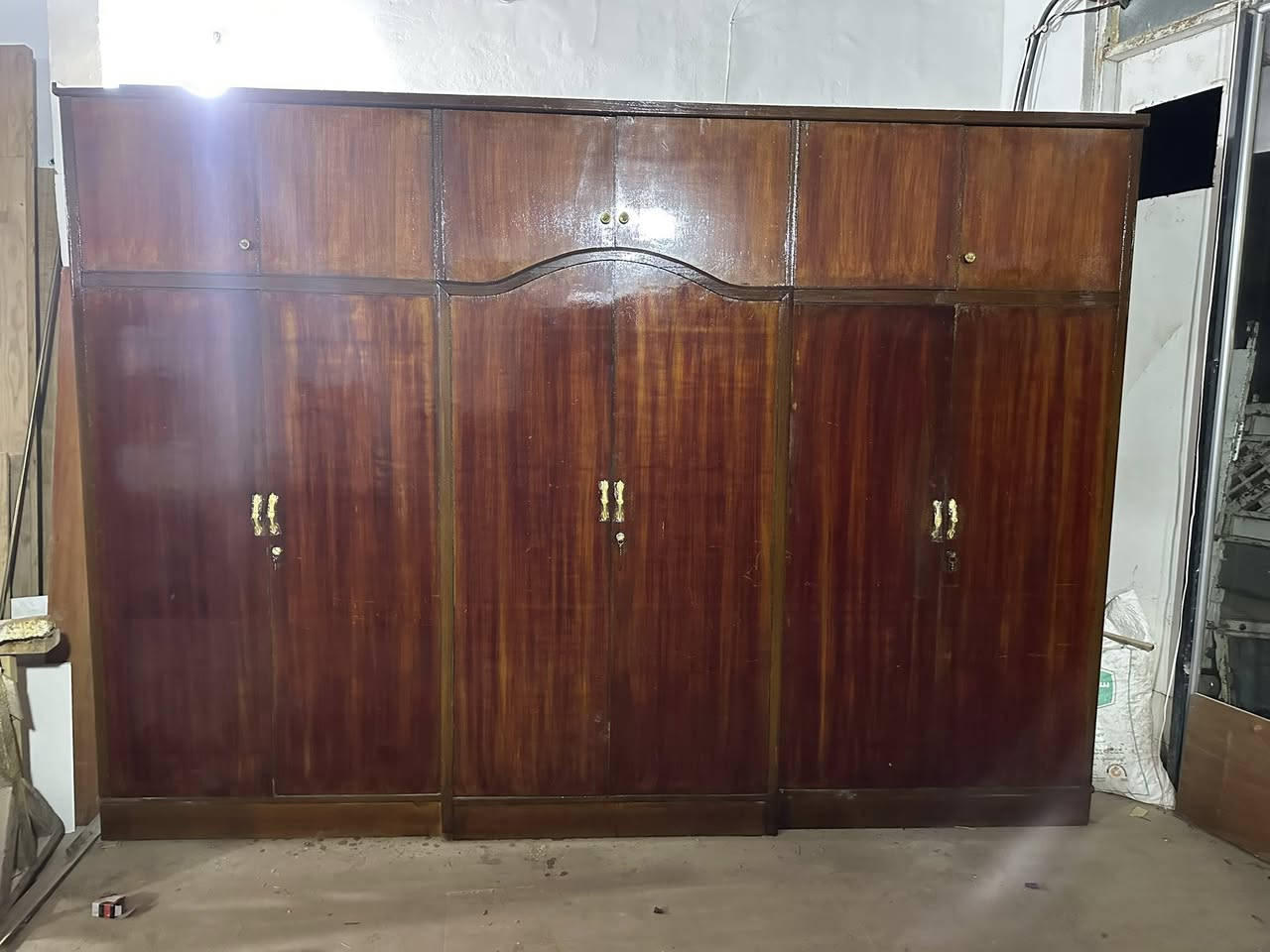 كنتور سته باب طابقين صاج سعره 160 الف  ***********
