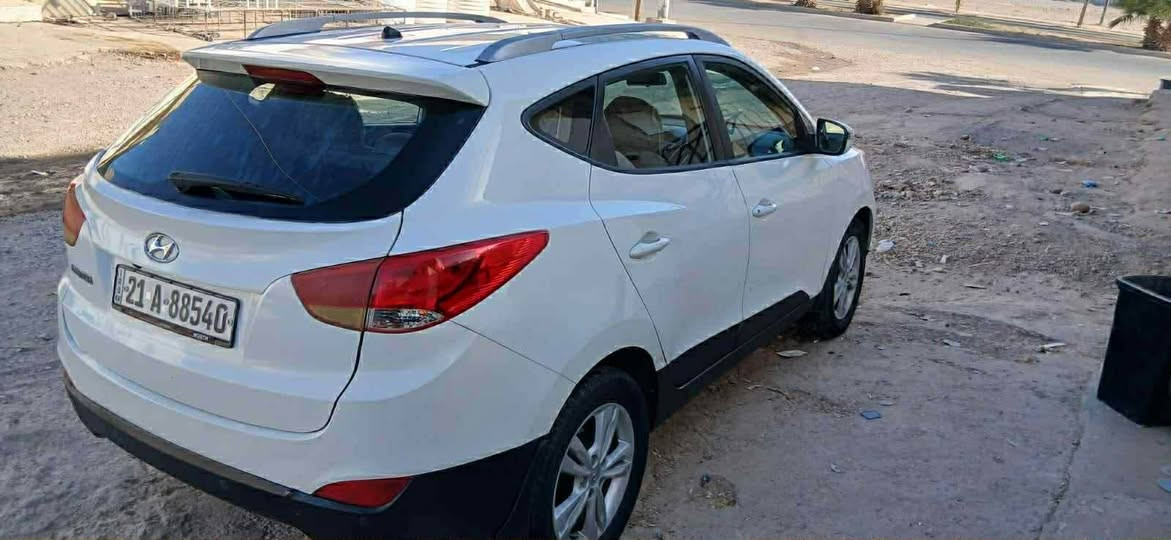 هوندا تكسن
 موديل2013
147بیهه مجال 
خليجي مكفوله
 رقم سليمانيه 
رقم جديد
 سنوي جديد 
مكان كلار 
رقم موبايل*********** كالار, السليمانية
