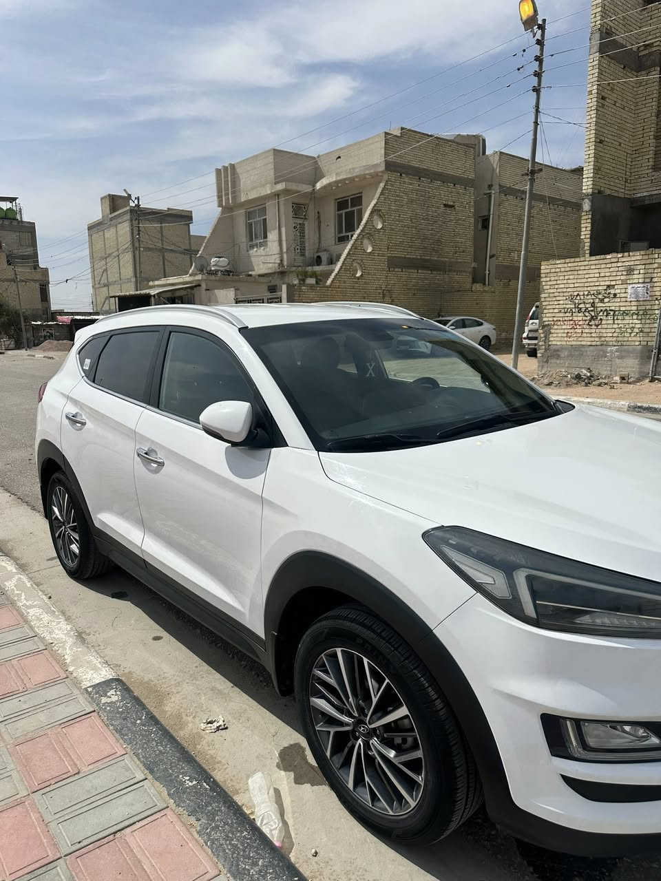 توسان 2019 خليجي
الموصفات 👇 بحالة الوكاله 🔥 داخل صاج
.

✅. رقم بغداد تحويل مباشر من المالك سكن كربلاء

✅. بصمه تحكم مقود 

✅.سلايد روف 

✅.اشاره بالمري 

✅. شاشه كبيره 

✅. مري قلاب 

✅.كشن  كهربائي جهتين بقلاوه جلد 

✅.هاند بريك رجل 

✅. ويل كروم .

✅. تدفئه تبريد 

✅.قطعتين تبريد 

✅.عدد بصمتين 

✅.حداديه صدر جاهز شرط 

✅.عداد الكيلو متر 124 الف 

✅.نظام  متعدد القياده  • ECO / Sport / NormeL 

🔥السياره كفاله عامه من الصبغ والضربه والتعديل فقط بارد جدآ بصيط شبر مواكثر بالباب العبري  شرط السونار 👌

السعر 195 $ قابل للاتفاوض 

للاستفسار 📌***********

📍العنوان : كربلاء المقدسه
