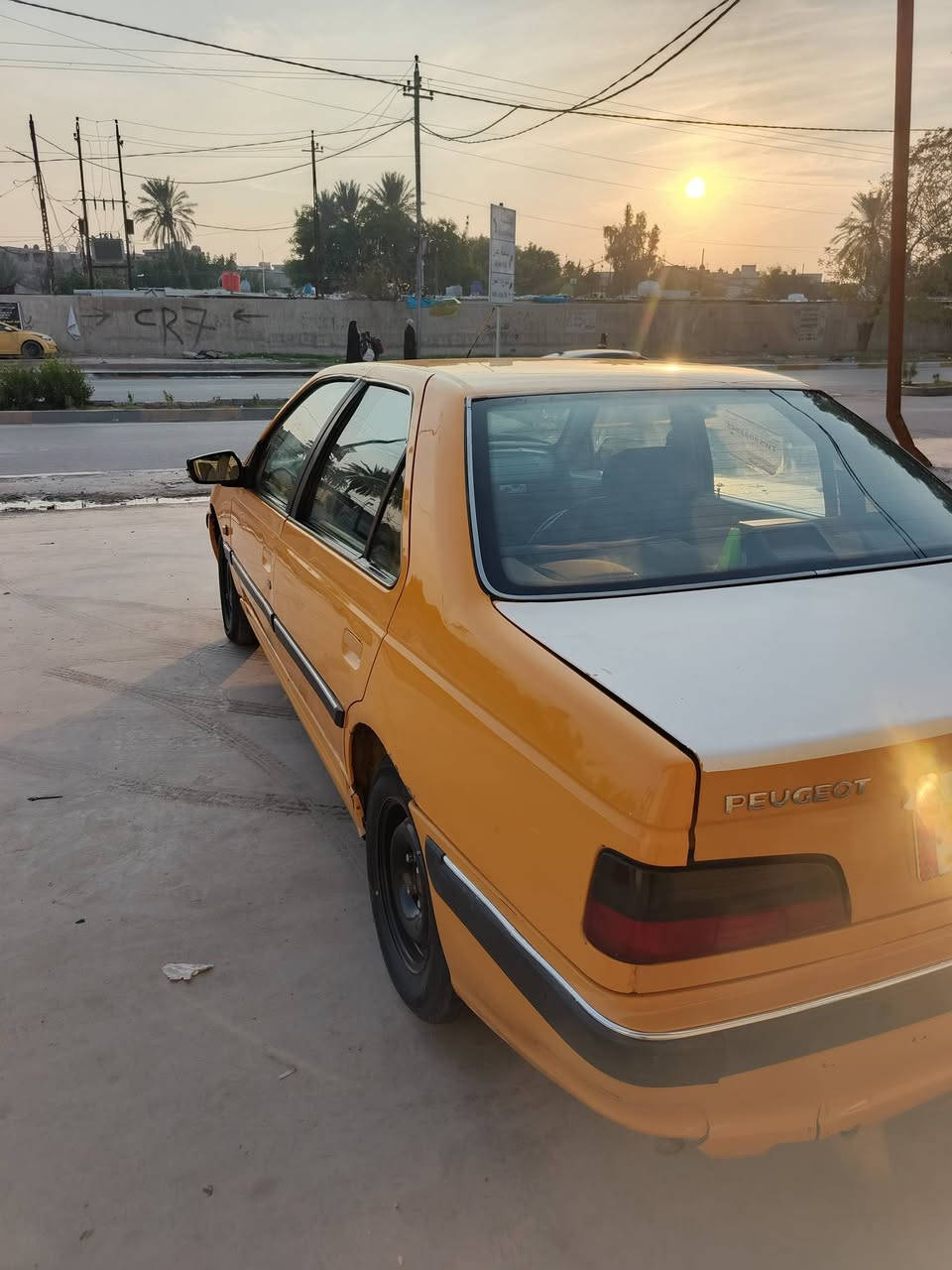 السلام عليكم بيجو بارص موديل 18بيه ضربه بس هاي الضربه ال بل جنطه ما معمره سياره حلوه لونه حلو مشمشي مصفره هيئه وغرمات تحويل ثاني يوم مكاني الشعله جكوك ‏‪***********‬‏
