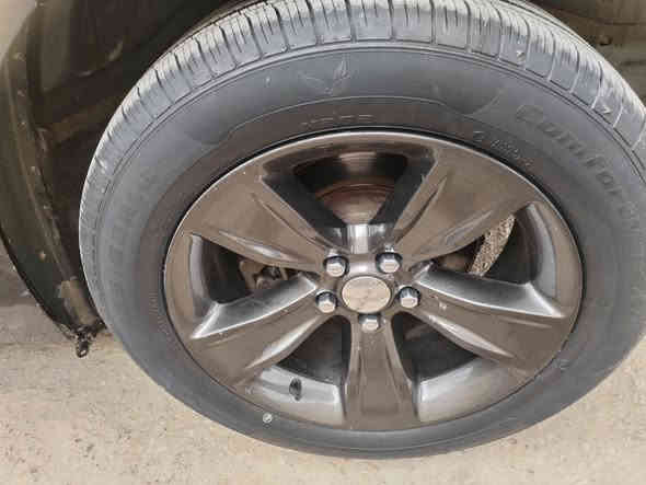 سلام عليكم ويل حجم ١٨ اصلي ماوس بويل خليجي شرط لا عواج ولا تصليح عنوان ميسان ***********
