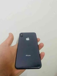 ايفون اكس اس ماكس  ذاكره256 بطاريه100%  تك سيم  نضافه 100% السعر180  ا...