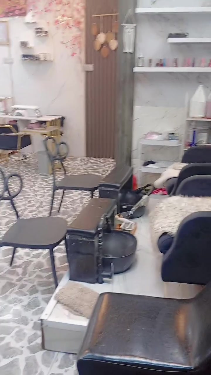 صالون كامل وجاهز من كلشي للبيع لعدم التفرغ
عنوان الدورة شارع الصحه مقابل شمس بركر.
السعر 4ملاين ايجاره مناسب 400الف


**إذا كنت صاحب هذا الإعلان وتريد حذفه لأي سبب، رجاءا أرسل رسالة إلى الدعم الفني**