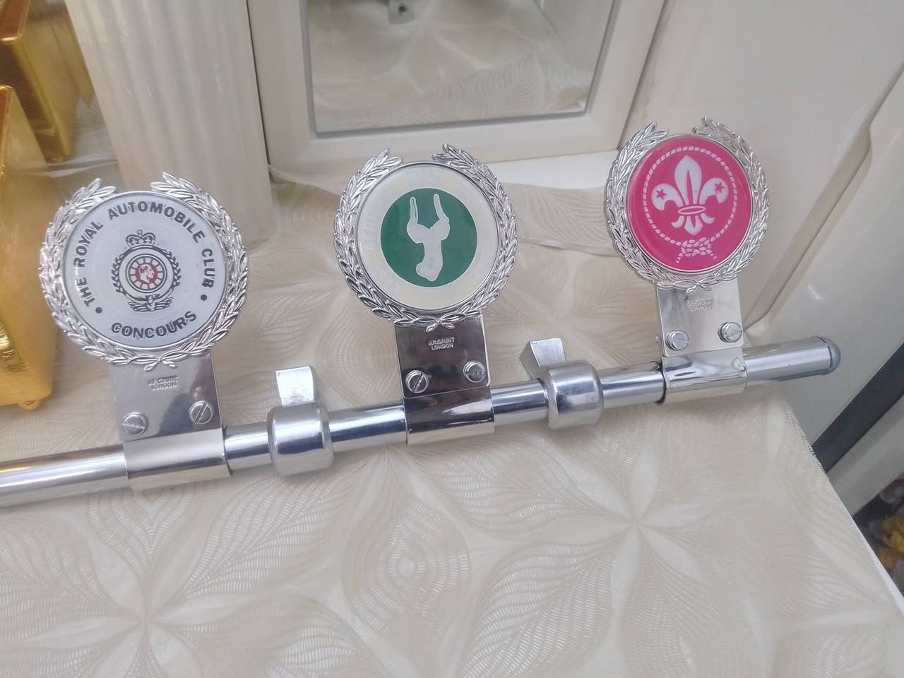 سلام عليكم شباب 
بوري باجات. مختلف 

***********

بغداد مدينه الصدر 

توصيل جميع محافظات
