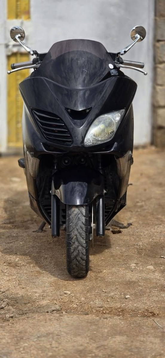 السلام عليكم فورزة 8/0عمية بلاد الدراجة مكفولة من كلشي برغي ما مفتوح بيهة النضافة شوفت عينك مصارلهة اهواي من طالعة من علاوي الباشة نزلة من الرنبة جديدة تيراتهة  مال اليبان الدرجة بطناش +معدل خير من الله الدراجة من كلشي نضيفة مكاني بابل ناحيت الطليعة وهذة رقمي  ***********
