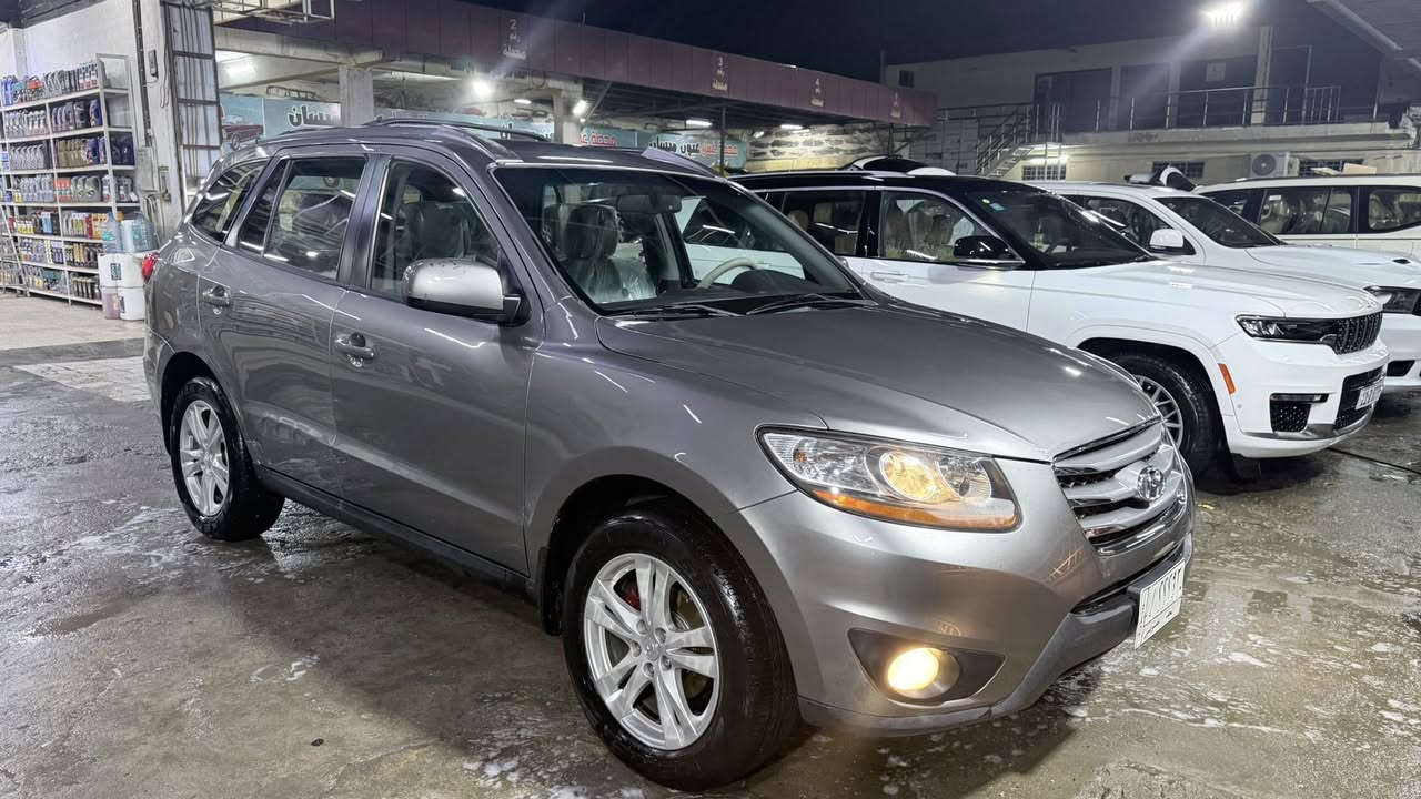 � للبيع: سنتافيه 2012 وارد أمريكي
🔥 فرصة حلوة بسعر مناسب 🔥

 • الموديل: 2012
 • النوع: سنتافيه
 • الوارد: أمريكي
 • اللون: فيلي
 • الحادث: جاملغ + بنيد (مصلّحة تصليح مرتب)
 • الحدايات: جديدة 90%
 • الممشى: (إذا تريد تضيفه)
 • السعر: 12,800 قابل للتفاوض للجادين

📍 المكان: العمارة

📞 رقم التواصل: ***********

📌 سيارة نظيفة، استخدام يومي
📌 ما تحتاج صرف، جاهزة تمشي
📌 فحص مرحب بيه
