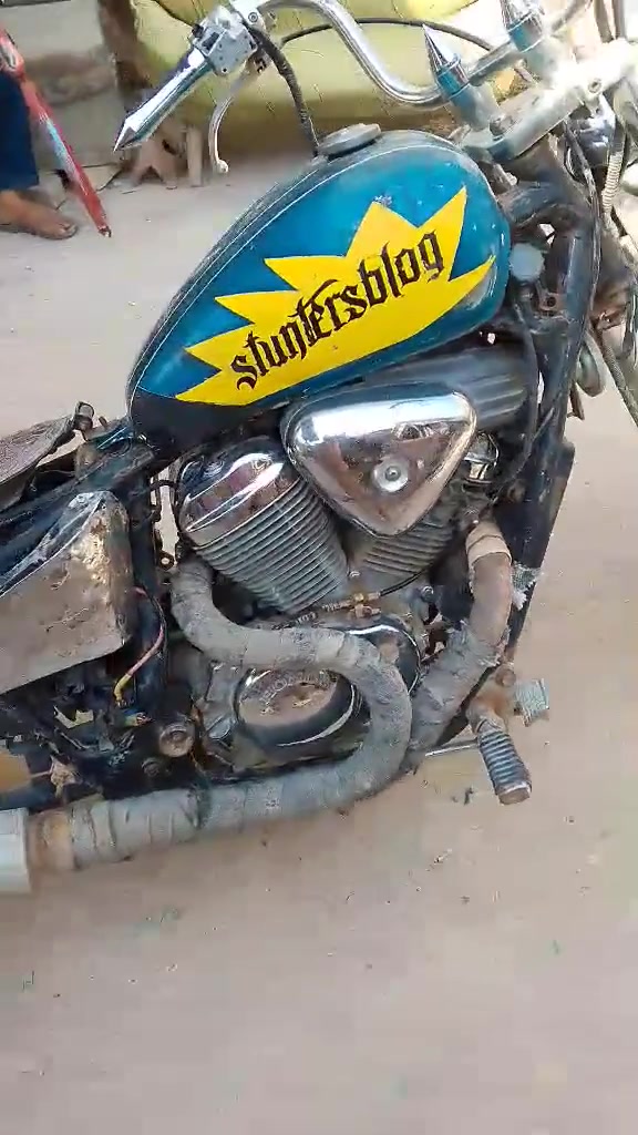 للبيع هوندا شادو 750cc الدراجه خير من الله جاهزه وين متريد روح بيهه
المكينه مجفتهه خانه وحده وخير من الله مكينتهه شلعه معدل  عليهه اضافات يدات ستيل درع خلفي جنط مابيهه نقص دوسات 

وايضا متوفر هوندا ستد ببر كير مكينه خير من الله بس طافيه الدراجه ابيعلك مكينه وشاصي روح وديهه لاي فيتر يشغلهه الك المكينه ايضا مجفته تجفيت مضبوط

السعر المطلوب بلشادو 17 ورقهه وبيهه مجال بسيط

الاستد ب900 الف وبيهه مجال ايضا

للعلم الدراجات ممرقمه ما مرقمه

للتواصل
***********
***********
مكاني
بغداد نهايه حي اور منطقه سبع اقصور
