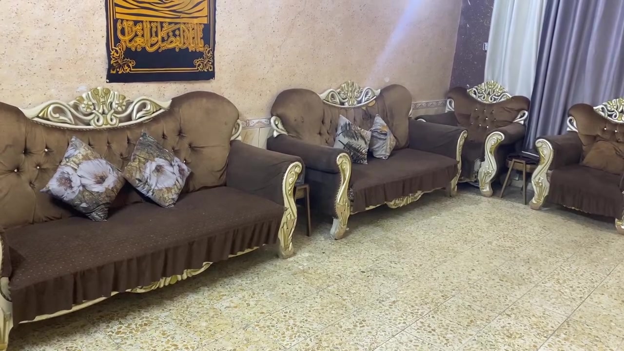 سلام عليكم لبيع تخم مستعمل نضيف كلش السعر 200بي مجال ***********

