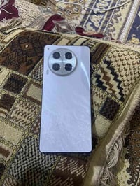 (تكنو سمارت ٣٠ برو )ذاكره٢٥٦ جهاز نضيف بي بس هاي الضربه الي بالضهر الس...