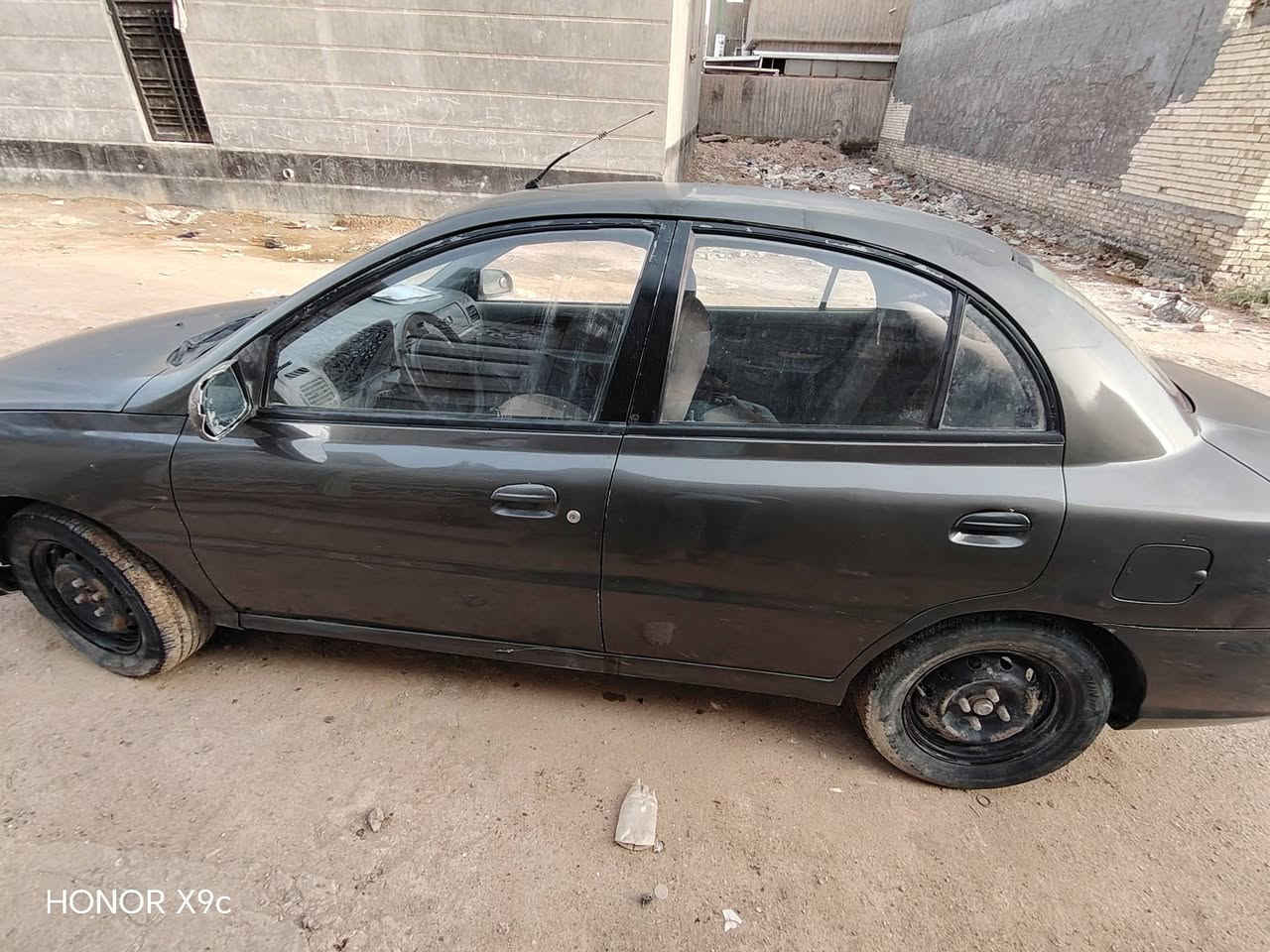 كيه ريو ٢٠٠٣ بغداد باسمي سنويه ٢٠٢٨ كير عادي. كير محرك تبريد مكفول السياره مصبوغه عام بدون ضربه السعر ٣٩ وبيه مجال مكاني بغداد ابو غريب اي استفسار خاص او اتصال ***********
