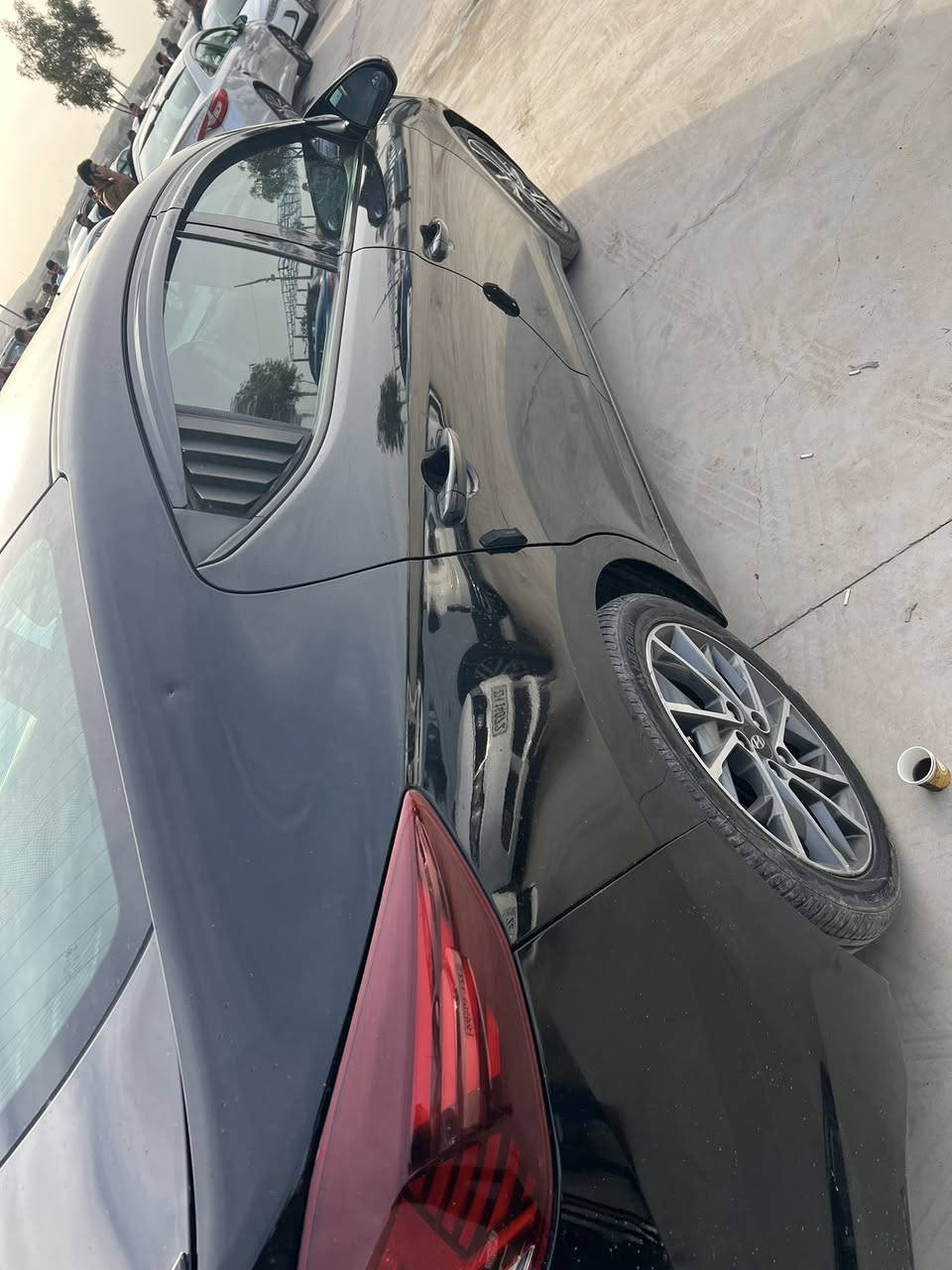 السلام عليكم/ الانترا للبيع موديل 2019 كلين بدون صبغ بيها ملاحضات خفيفه كير محرك شرط طخم صدر جديد سياره ماتصرف عليها كلشي السياره احلا من الصوره 
ترهم نقد وترهم مقدمه زينه مع الضمانات 

اتصل

‭0771 027 0722‬
