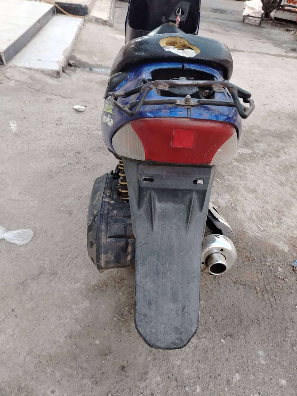 سلام عليكم دراجة للبيع ساسوكي نكره
السعر 200وبيه مجال *********** اتصال او واتساب
