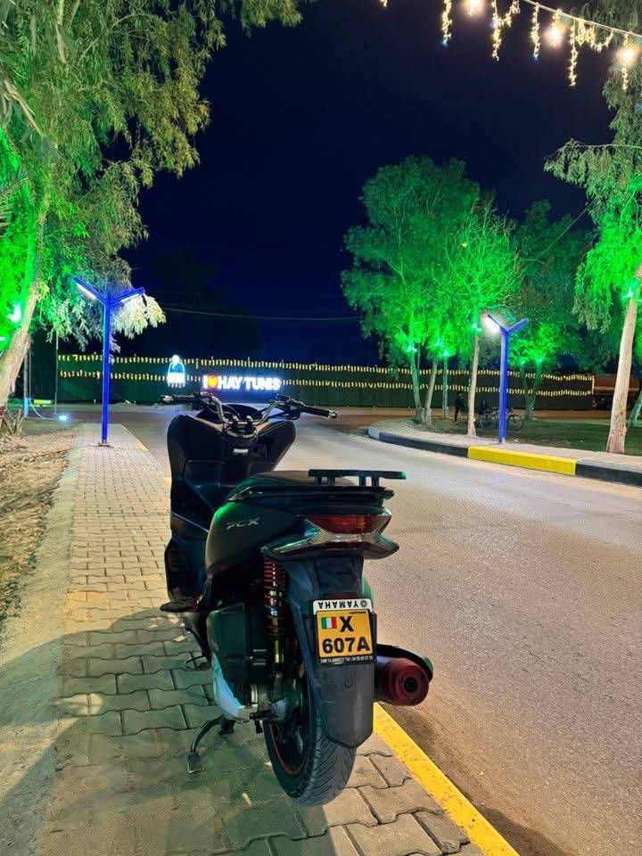 السلام عليكم دراجه pcxجيل ثالث بصمه مكفوله كافله عامه المكينه خير من الله ممفتوحه ابد (تفحص وتاخذه)مناقصه شي ابد كفرات بلاد رقمي***********سعره مليون850وبيه مجال للشراي مكان دراجه بغداد
