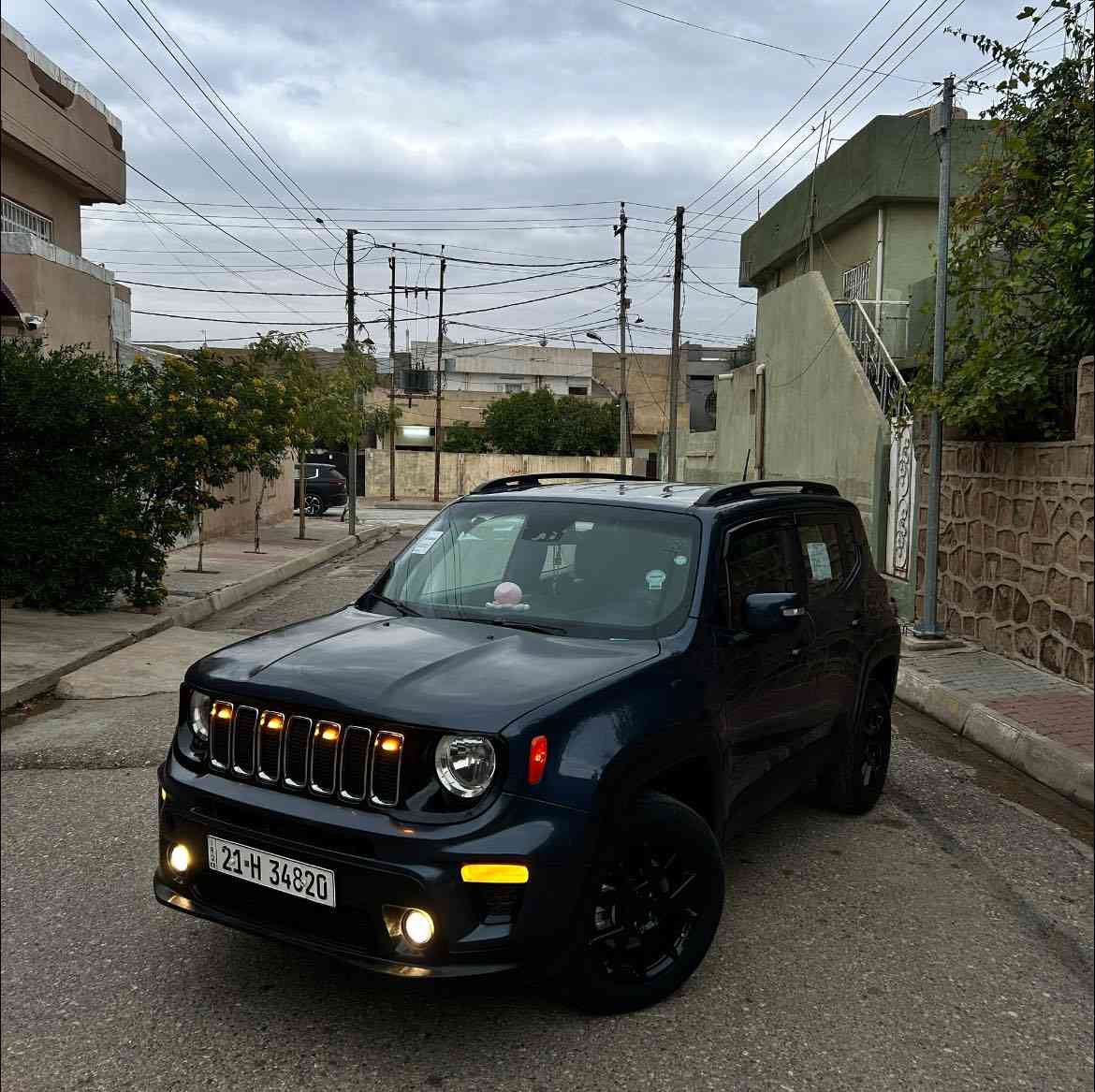 سلام عليكم للبيع او مراوسه
JEEP
RENEGADE
2020
LİMİTED
2,4L
V4
80,000 KILOMETERS 

المواصفات////
• مكينة 4 سلندر
• سعة المحرك 2.4 لتر بنزين
• قوة 180 حصان
• قير أوتوماتيك 9 سرعات
• نظام دفع أمامي (FWD)
• أوضاع قيادة متعددة (Auto / Snow / Sand / Mud)
• تبريد أمامي ثنائي
• إشارات بالمرايا
• تحكمات على الستيرنج
• شاشة كبيرة 9 إنش
‏• Apple CarPlay
‏• Android Auto
• بلوتوث
‏• USB
• مثبت سرعة راداري
• تحديد مسار
• رادار أمامي
• رادار جانبي
• رادار خلفي
• كاميرا خلفية
• نقطة عمياء
• تنبيه مرور خلفي
• جنوط ألمنيوم 19 إنش
• تشغيل بصمة
• دخول ذكي
• مصابيح أمامية LED
• إضاءة نهارية LED
• مكيف أوتوماتيك ثنائي التحكم
• حساسات أمامية وخلفية
• نظام ثبات إلكتروني ESP
• مساعد صعود المرتفعا

ضرر ///. بونيد صبغ فقط ❗️ 

السعر 135$ ورقة وبيها مجال 💵

مكان سيارة كركوك 

📞 0770-912-5605


**إذا كنت صاحب هذا الإعلان وتريد حذفه لأي سبب، رجاءا أرسل رسالة إلى الدعم الفني**