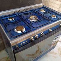 طباخ كريازي ٥اعيون وفرن شغال نظيف جدا ونار زركه شرط للبيع  متوفر احتيا...