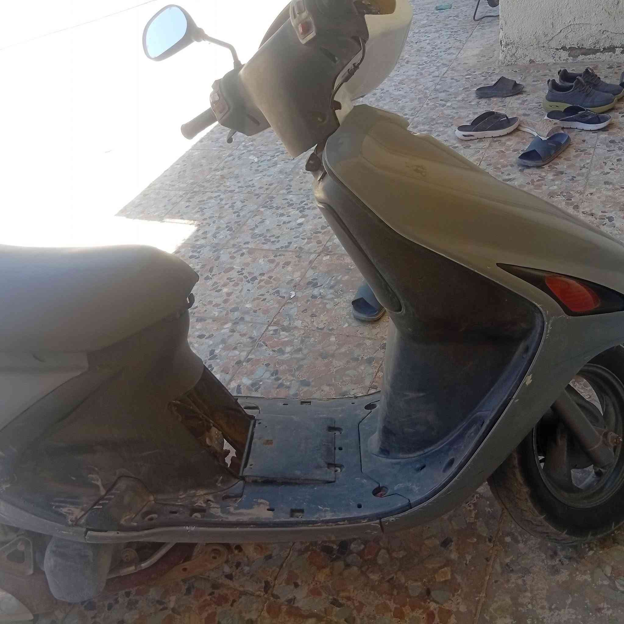 سلام عليكم شباب دراجة فراشة للبيع مامفتحوح دراجة نضيفه امانت الله سعر 300 وبيه مجال ***********
