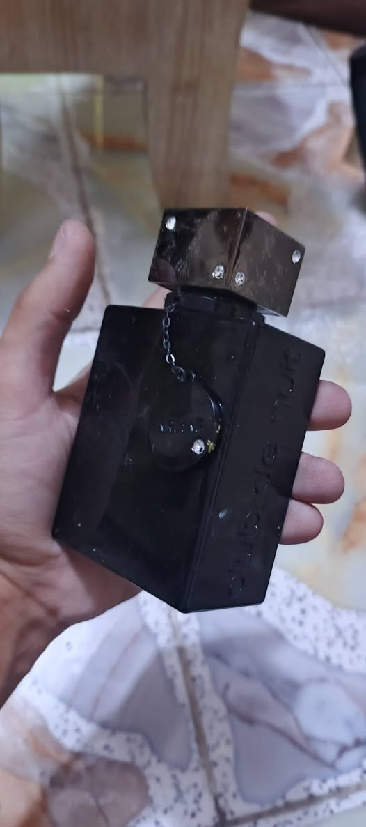 عطر أرماف كلوب دي نوي إنتنس مانالاصلي مو تقليد


**إذا كنت صاحب هذا الإعلان وتريد حذفه لأي سبب، رجاءا أرسل رسالة إلى الدعم الفني**