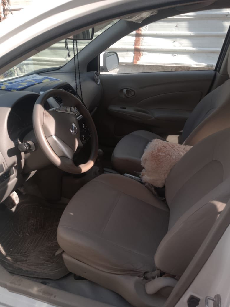 السلام عليكم 
نيسان صني هندي موديل 2019رقم بغداد أنكليزي باسمي بيها جاملغ وباب جهه الصدر صبغ بدون ضربه بدون معجون اثر شخط وانصبغن وبيها بارد بالجاملغ الأمامي جهه السايق والباقي كفاله عامه مكينه وكير صدر امامي خلفي جديد تخم تاير تبريد تتدفئه شغالات كهربائياتها شغاله السعر 110وبيها مجال حك الجيه عنوان بغداد اليوسفية الاستفتار على الرقم بي واتساب ***********
