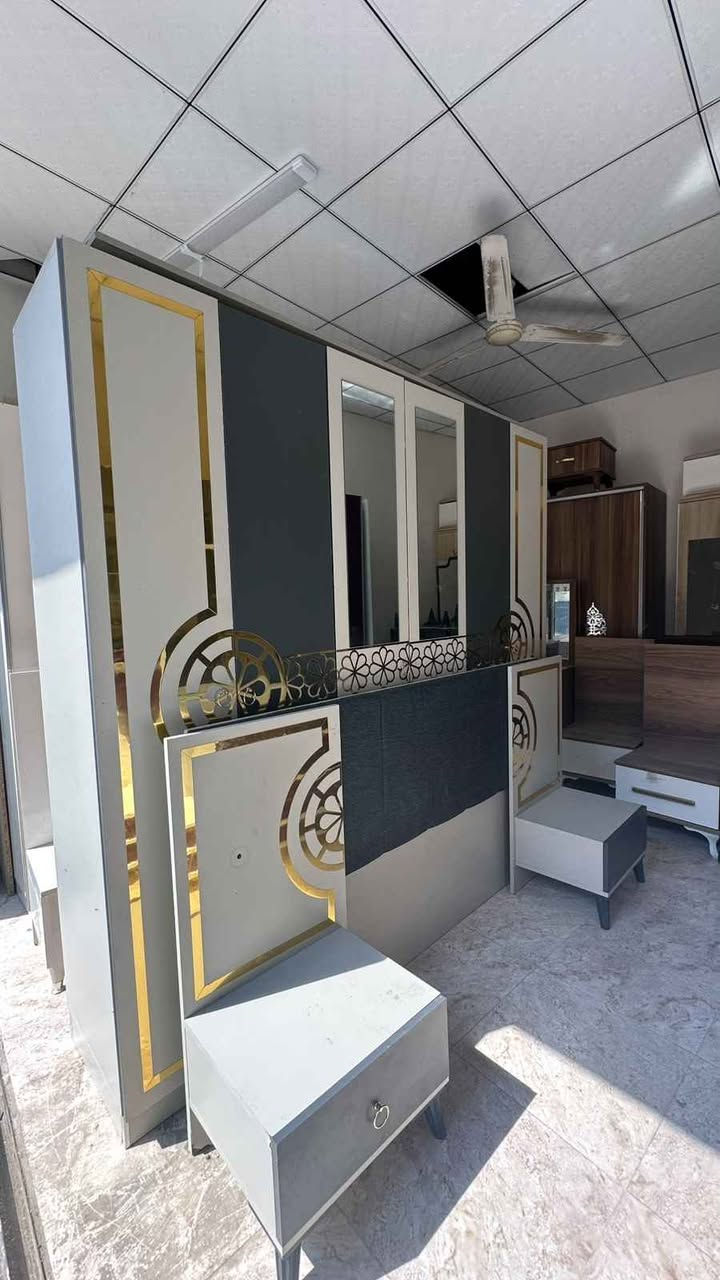 معرض عياض ويوسف غرفه نوم خمس قطع تركي ابو البيبان سعره 500 شدوه النقل.***********》***********》 كركوك, العراق

