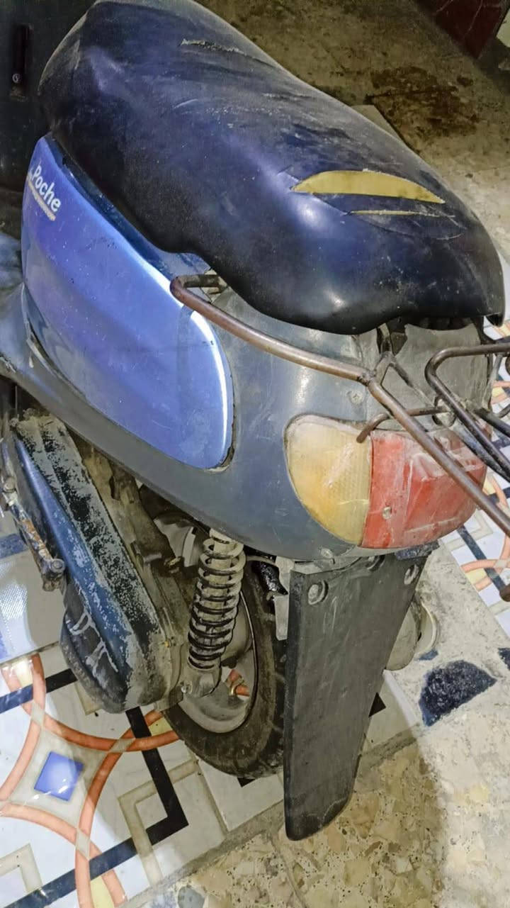 دراجه جانت شغاله تركته فتره الامتحانات رجعت ماتشتغل فجأه ماعرف سبب مامفتوحه سعر 125 تعالخاص 
لو واتساب***********
