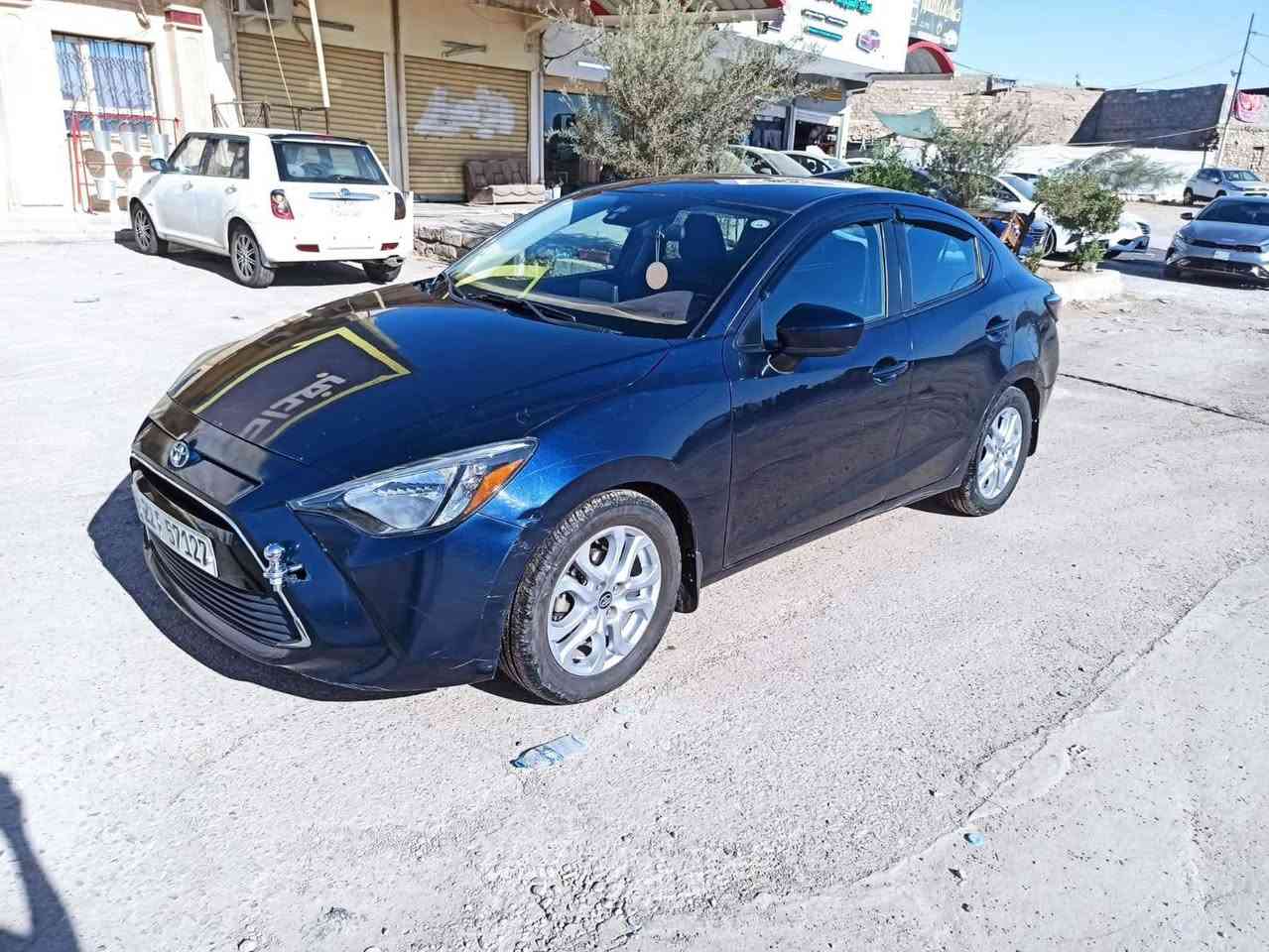 تويوتا يارس
موديل 2017 رقم اربيل الدولي  هزه و سنويه جديدة
كابون بانزين  وارد امريكي موصفات فول ماعد سلايت 
محرك وكير شرط ... سياره ضررها دوائر اماميه صبغ 
وبوند مبدل بدون دواخل شرط  ...... شرط التحويل
للاستفسار ‏‪0771 069 4911‬‏

