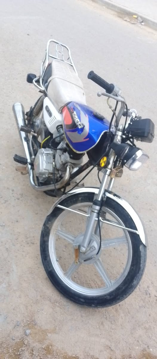 اسلام عليكم تايكر موديل 21 اوراق كامله مكينه مامفتوحه مكاني محموديه سعر 400.         ***********
