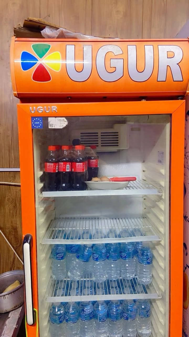 السلام عليكم عندي غراض مطعم للبيع عربانه ميزين براد مستخدم شغال مكاني الكاظميه للاستفسار …حيدر*********** السعر٨٥٠ وبيهن مجال الله يرزق الجميع
