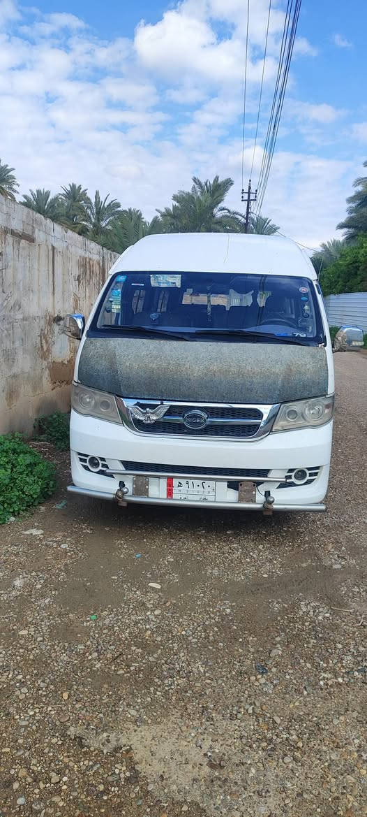 سلام عليكم هايكر موديل 2017 مكينه جديده مشط ستيرن جديد حداديه صدر امامي خلفي جديد تخم تاير جديد تبريد ثلاجه السيارة خير من الله كبل للشارع السعر 155بيه طخه بل باب السلايت من جوة من اخذتها السيارة عله وضع الشركه درع امامي خلفي نيكل جديد وتخم ويل كبات و طوك مشدود بل سيارة ***********
*********** مامتواجد عل فيس بوك بيع فقط لحد يخابر مراوس
