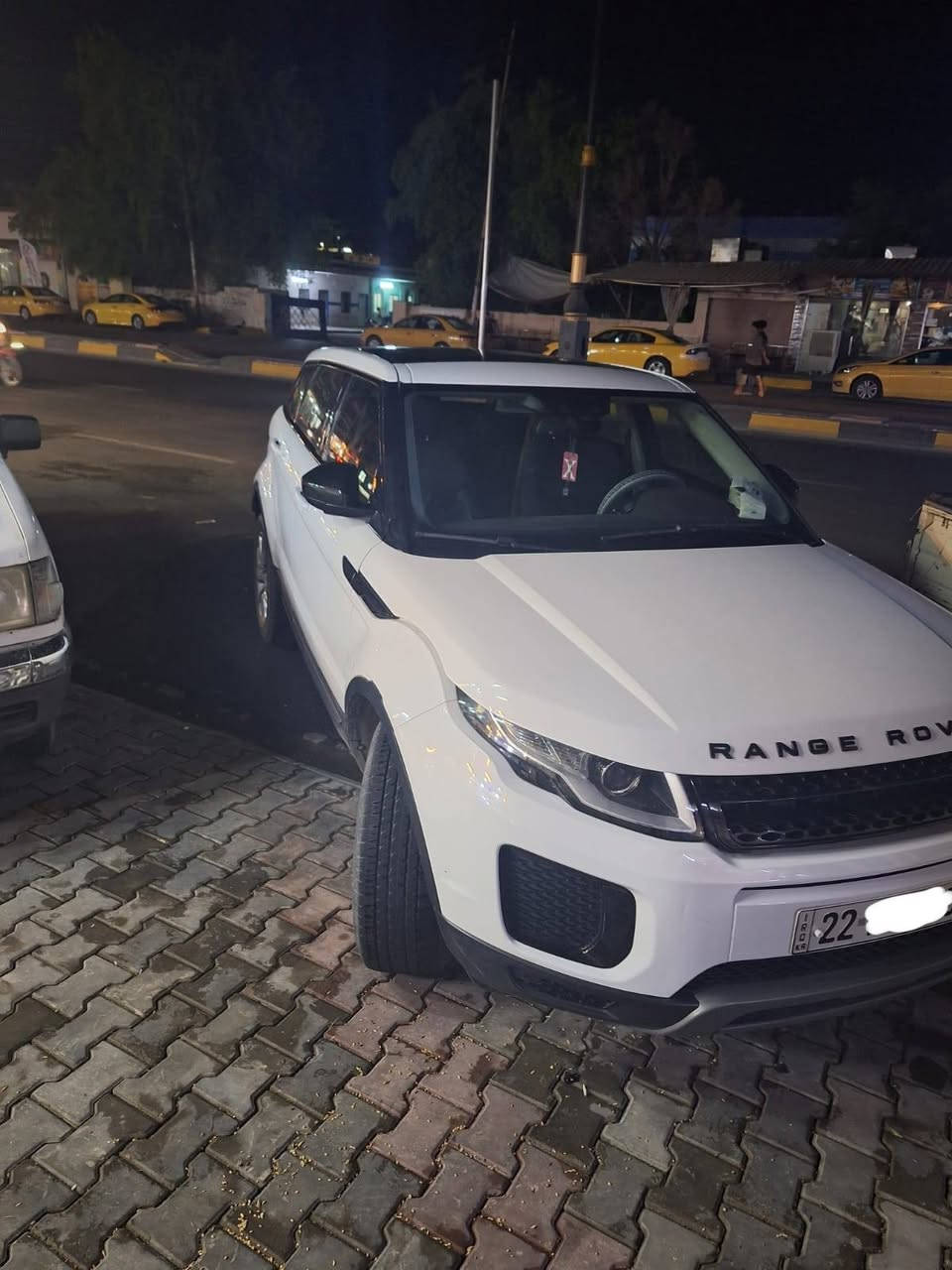 رانج روفر ايفوك 2019 خليجي
شركة سردار
ماشيه 60km+ نضافة 99%
السعر 160 و بيها مجال بسيط 
العنوان بغداد الغدير 
تواصل ***********
