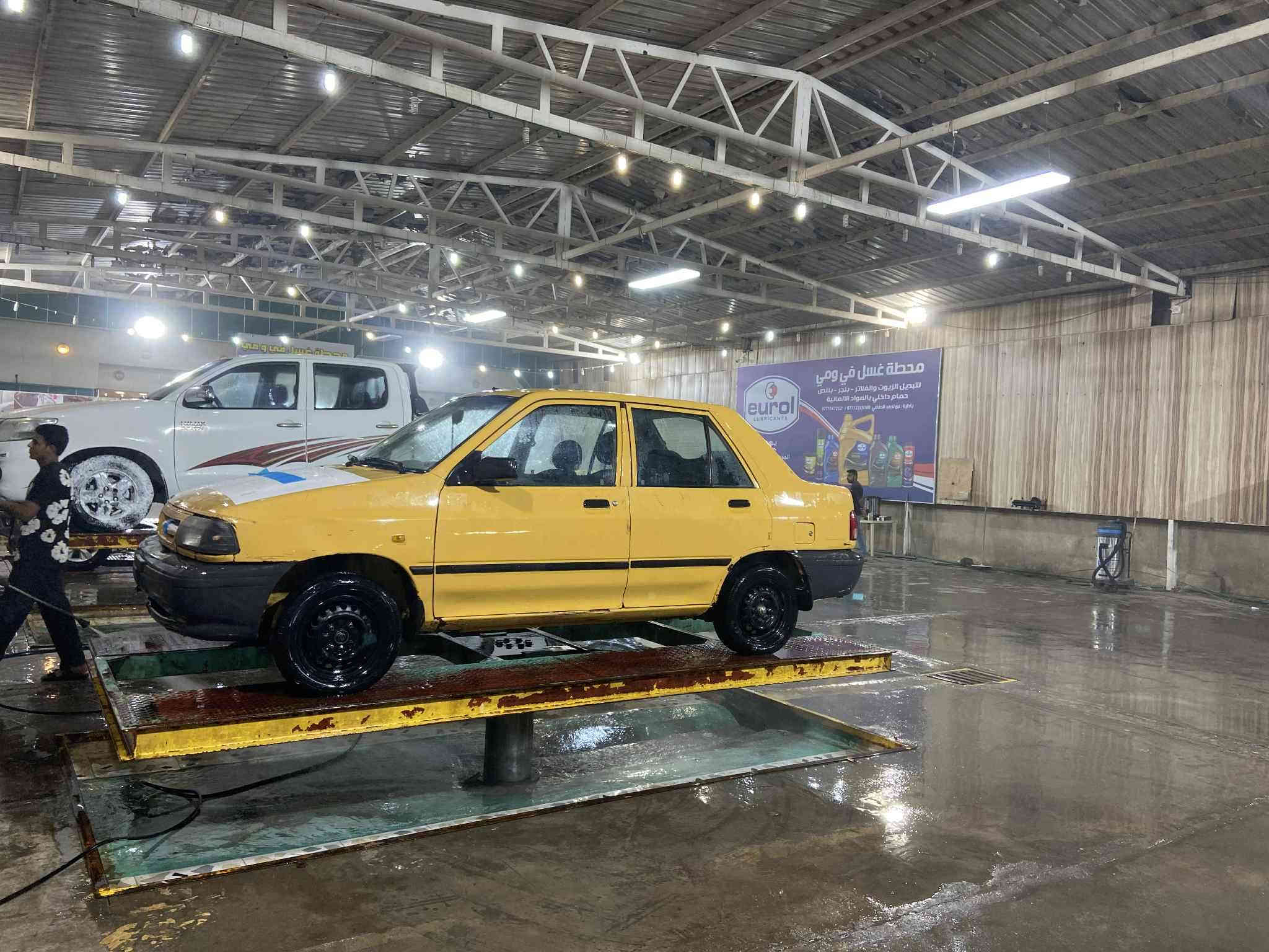 سلام وعليكم سايبه 2015
سياره بيه بس جاملغ خلفي مصبوغ 

سياره مكينه وكير جدد بل جيس هسه اشتغلتهن 

كهربايات جدد بل جيس  سياره يرادله بس اذيوله  

وبيه شغل شاصي واحد صفحت عبري شغل بسيط 

رايده ب29 مكاني بغداد مدينه الصدر

***********
