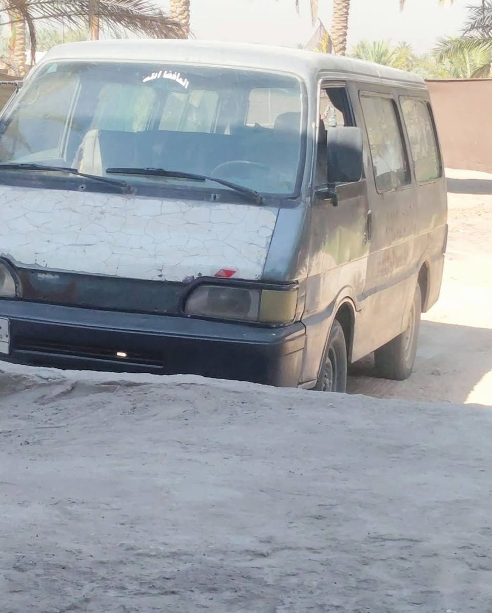 السلام عليكم سياره كيا بستا موديل ٩٤ بأسمي اسويلك وكاله مباشرتا بدون مكاتبه جاهزه كير ومحرك وحداديه تخم تاير باتري جلد ارضيه وصفاح خياس مصلح كله متواجد بالحله للإتصال *********** بيه واتساب
