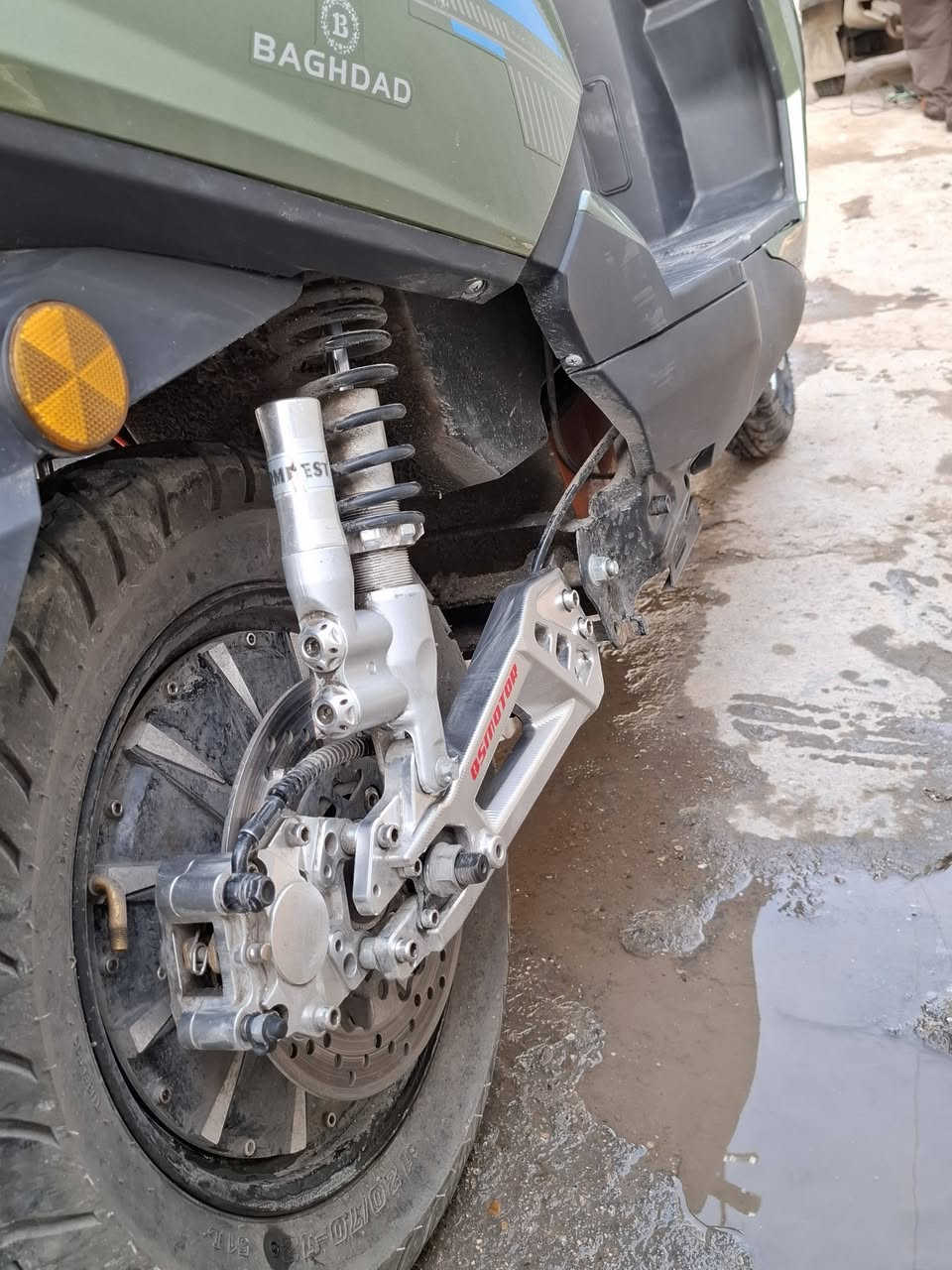 سكنس شحن للبيع
سگنس شحن من نوع rx baghdad

 بطاريات 32 امبير
سرعه 90
لايتات زنون عالي وناصي
بريكات هايدروليك (دسك) 
نظام انذار الامان
شاشه ديجتال تشغيل كارت وبصمه وسويج
ماشيه 4300km
السعر 850الف
مكاني بغداد /الكراده 
المشكله الوحيده (صوت بالدسكات بسبب المطره الاخيره)


**إذا كنت صاحب هذا الإعلان وتريد حذفه لأي سبب، رجاءا أرسل رسالة إلى الدعم الفني**