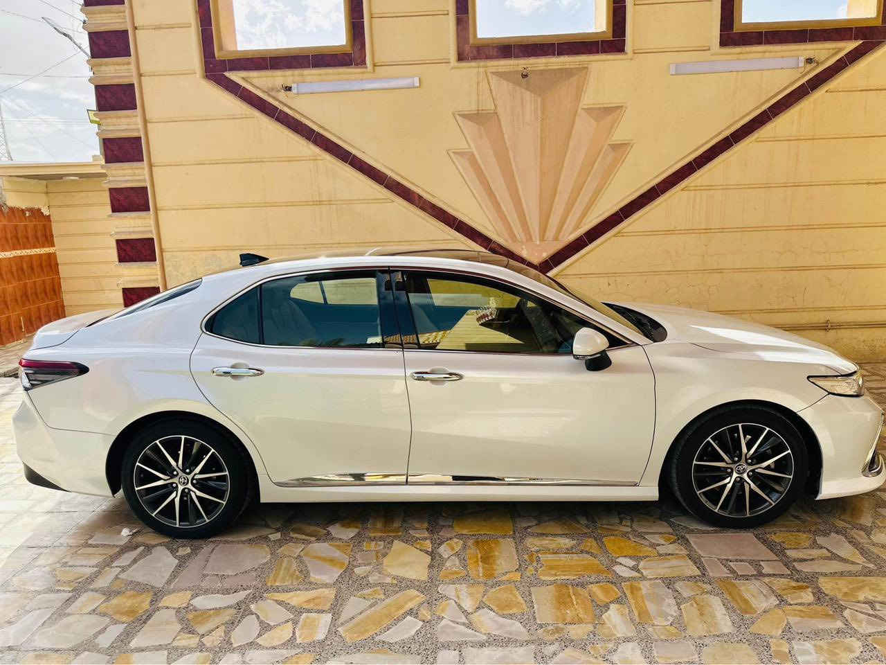 كامري 2022 خليجي استيراد خاص لمتد
اديشن فول مواصفات وكالة الساير

محرك v6

سقف بانوراما

بصمة تشغيل 

بصمة ابواب

تشغيل عن بعد

اشارة ترحيب

فول حساسات اماميه +خلفيه

مرايات كهرباء + اشارة 

3 وضعيات قياده ( ايكو + نورمال+سبورت)

-مثبت سرعة 

-تحديد مسار

-نقاط عمياء 

-رادار امامي 

-تدفئة كشنات 

-كشنات الاماميه كهرباء

-بردة خلفيه كهربائية بلادية

-لون ابيض 

-رقم بغداد جديد دولي بأسمي ( فحص +هزه +رقم +سنويه )جديد

-السياره مكفولة كفالة عامة من الصبغ والتبديل ( بيهه بارد بسيط كلش براس الجاملغ الامامي بدون صبغ ) باقي السياره كفاله 

-ماشية 85 الف ميل 

السعر 245 

العنوان بغداد 

رقم صاحب ســـيـارة :: ***********
