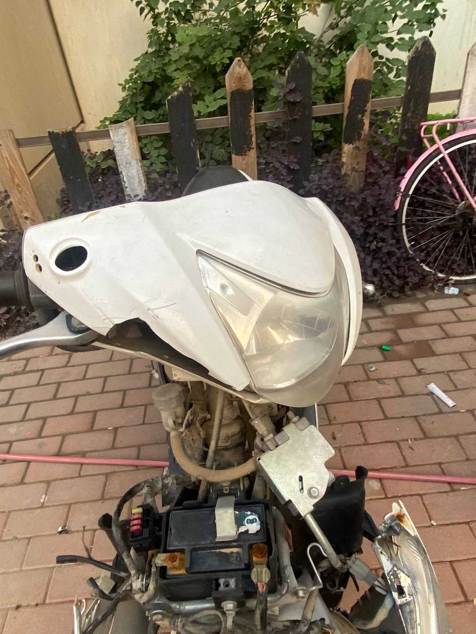 للبيع دراجه هوندا دايو 140 دراجه طافيه عطلها عقل ابيع كوم حديد المحرك مالها شغال بس الدراجه متروكه صار 6اشهراستفسار *********** واتساب فقط
