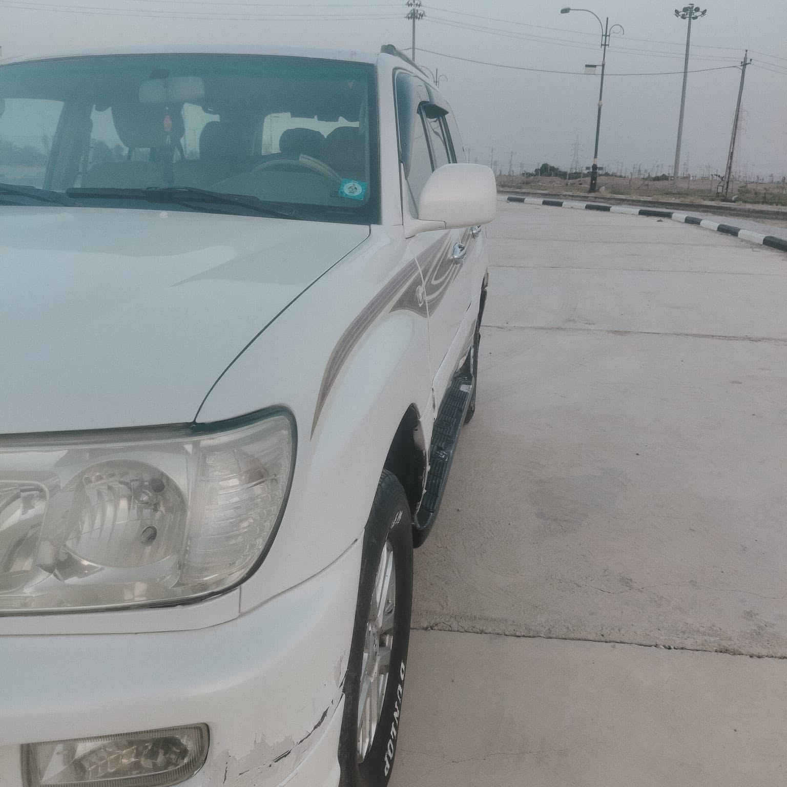 لاندكروز مونيكا 2002للبيع سياره خير من الله مكانها بصره الزبير سعرها 105ورقه وبيها مجال ***********
