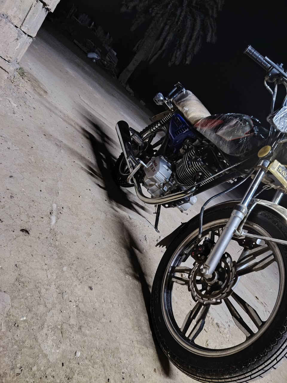 سلام عليكم
دراجه للبيع ✅

موديل (2021)

اوراقهه موجوده ✅

امحركهه ما مفتوح ✅

لا تنقيص ولا تبخير ✅

زوج تايرات  جدد ✅

دبلات وره جديدات ✅

الدراجه نواقصهه بس  كلوبات ما اشاير اربعه ب الف 🙂

مكان الدراجه  (ابوو غريب)

السعر  (500)وبيهه مجال

 اخون رحمه الوالديكم الي ما يعجبه السعر السوك كلشي بي 

ولحد يخابرني يكول ذبيهه ما بيهه الدراجه كامله محركهه فولل بس عوزهه كلوبات ما اشاير 

للتواصل (***********) بي واتساب
