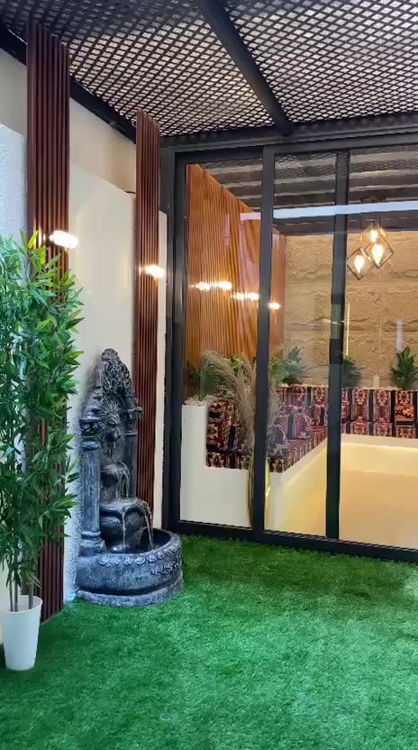 شقة أرضية تون هاوس للبيع – زون ثامن
📍 الموقع: مجمع بوابة الكاظمية السكني – الصابيات قرب الجسر الدوار
🔹 المساحة: 125 م²
🔹 مقابلة للحديقة مباشرة 🌳
✨ المميزات:
مؤثثة بالكامل
خدمات الشركة مدفوعة لسنة كاملة (تنتهي 9 / 2026)
ديكور تلفزيون حديث
غرفة نوم مفتوحة على الغرفة الثانية
جلسة خارجية كاملة مع الفراش
سبلت + تلفزيون
نافورة + ثيل كامل
مطبخ كبير جداً بطول المساحة (دبل ملحق)
المطبخ يُباع بدون كهربائيات
🔥 فرصة مميزة للسكن الفوري بموقع مقابل الحديقة مباشرة.
📞 للتواصل والاستفسار:
***********
***********
✨ مستعدون لإدارة البيع والشراء والإيجار في مجمعات بغداد كافة.
