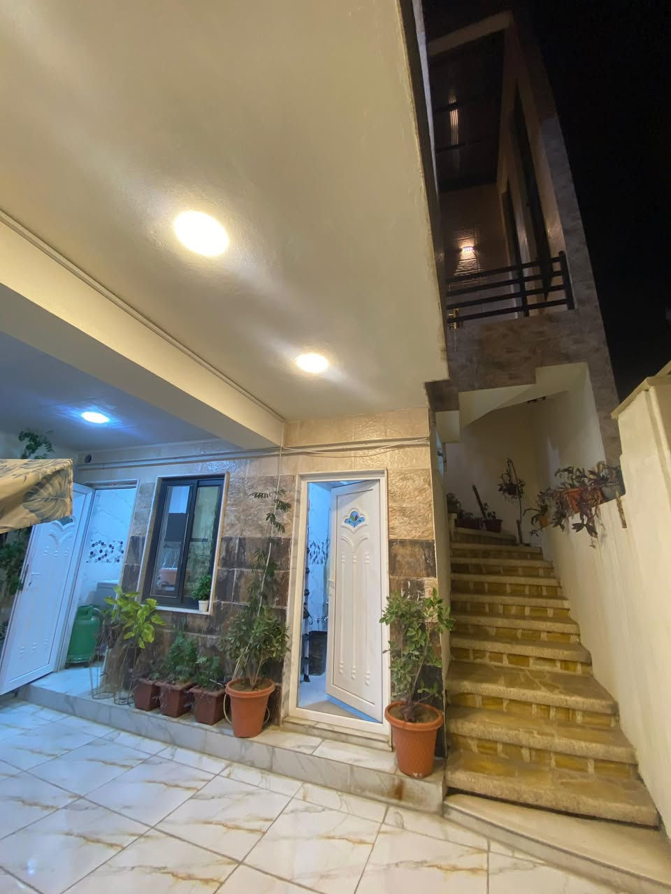 عقارات مهند الطائي 🏛🏛

بيت للبيع 3 طوابق  في حي الفلاح الاولى 

🌏مساحة 100 متر واجهة 8 متر 🌏

سند طابو ملك صرف سكني 

طابق الاول: غرفتين نوم وهول ومطبخ وصحيات 

طابق الثاني : غرفتين نوم وهول ومطبخ وصحيات 

طابق الثالث : غرفتين نوم وهول ومطبخ وصحيات 

السعر 190 مليون

مراجعة #مكتب_مهند_الطائي 🏛
موقع المكتب➿➿في الموصل / حي الوحدة  

التفاصيل الاتصال على الأرقام التالية :_
( *********** )كورك☎️📞
( *********** )اسيا ☎️📞
او ((الاتصال على واتساب او فايبر برقم 
***********))
