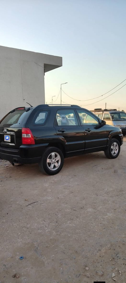 بيع او مراوس
كيه سبورتج المقدس 2009
ادوات متؤمه طبق الاصل 
بانزين بانزين بانزين 
كصه قماره 
كلشي جديد وشغال
السياره جاهزه من كلشي حداديه كهربائيات صبغ تخم تاير باتري غرفه 
السعر 43
***********
