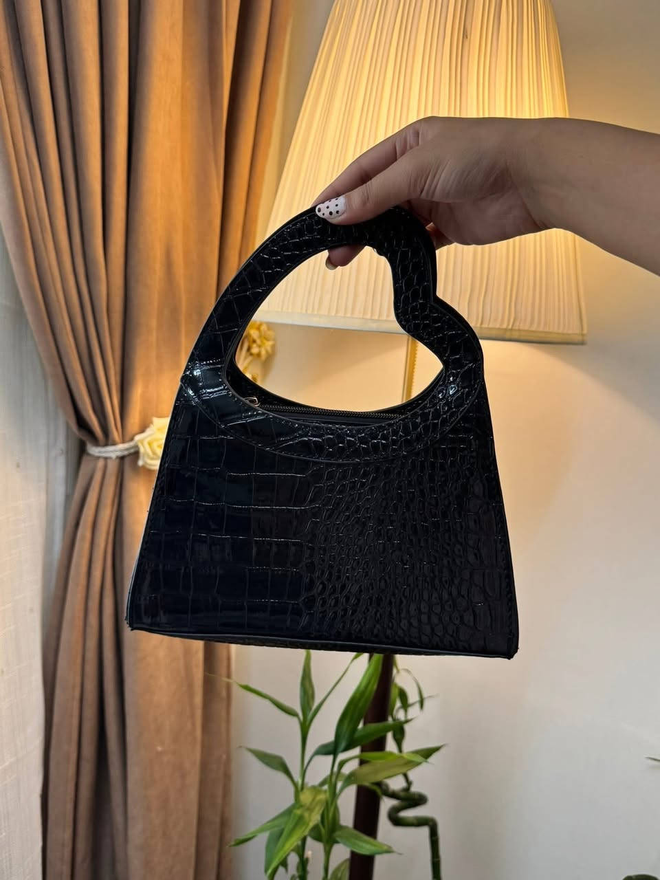 بنات وفرت جنط كوالتي ممتاز 👌👜
قطع جديدة وحلوة ماركات ❤️‍🔥
اسعار جدا مناسبة مقارنة بالجودة 
مراسلة خاص 📤


**إذا كنت صاحب هذا الإعلان وتريد حذفه لأي سبب، رجاءا أرسل رسالة إلى الدعم الفني**