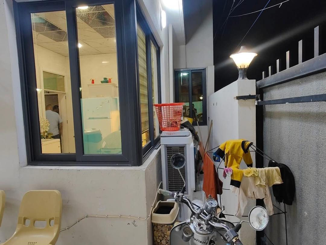 #دار للبيع طابو صرف ♦️
#المساحة 100 متر مربع 10×10 
#العنوان 📍بين النصر والقادسية قرب جسر الحصو والرمل
#بناء حديث فول تبريد مركزي خريطة روعه
#يتكون الدار من طابق واحد 
((كراج +استقبال+مطبخ+غرفتين نوم +صحيات داخلي وخارجي ))
#السعر مراسلة الصفحة♦️
اللاستفسار اكثر مراجعة عقارات عهد الوصال او الاتصال بالرقام التالية👇
***********
***********
#نستقبل جميع عروضاتكم السكنيه وتجاريه
