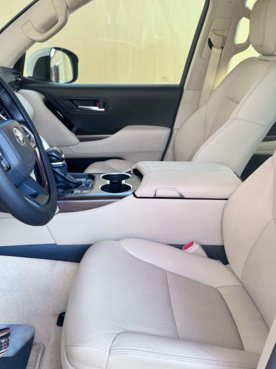 سلام عليكم
للبيع أو مرواس لاندكروزر موديل 2024 بريم اصل فول موصفات ماشيه ٩٠٠٠ كفاله عامه السعر ٧٣٥ الاستفسار ‭٠٧٧١ ٣٣٨ ٣٤٩٠
