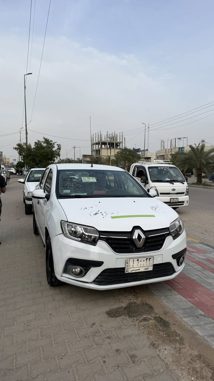 السلام عليكم سياره رينو 2019 السياره نضيفه كلش واستخدام شخصي السعر 75 ورقه الرقم ***********
