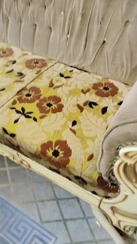 عندي تخم البيع تفصال عند نجار و نريد نبيعه المشتري ٣٠٠ و بي مجال نشالل...