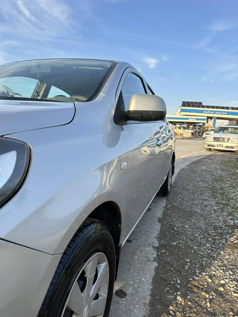 بۆفرۆشتن
مۆدیل 2015
ساغ
بێ بۆیاخ 
بە شە رتی کیشە ی مە دە نی 
دوبە یە 
لۆک لۆک
جوابی مسیج نادە مەوە تیل بیکە 

***********
*********** بشدار, السليمانية
