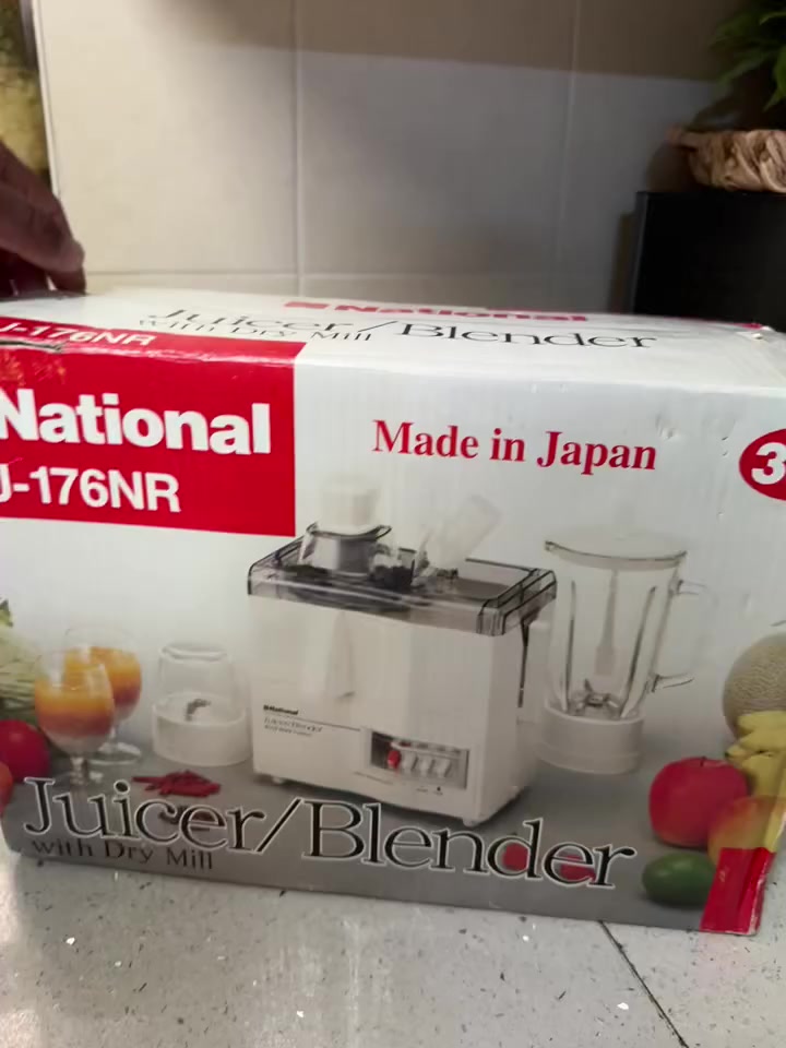 السلام عليكم
خلاط ياباني ناشينال ، ٣*١
خلاط ومعصارة فواكه وطاحونه
جديد ما مستخدم قيد الشركة
للاستفسار ***********
مكاني بغداد
