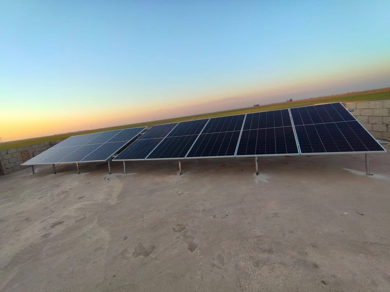 تم بفضل الله تجهيز وتنصيب  منظومة طاقة شمسية
لمنزل الاخ(#سيف_خليل_مزبان)

#ناحية_الرياض_قرية_الخربة

مكونات المنظومة:

🔵 9 الواح ذات وجهين وكفاءة عالية

🔵 بطارية 14.5 كيلوواط 

 🔵انفيرتر  5.6كيلوواط

مكتب هاني شاكر السلطان للطاقة الشمسية 

الحويجة #ناحية الرياض

هاني   ***********

ظافر ‏ ‪0780 680 4046‬‏

رعد ‏  ‪0782 496 9996‬‏
